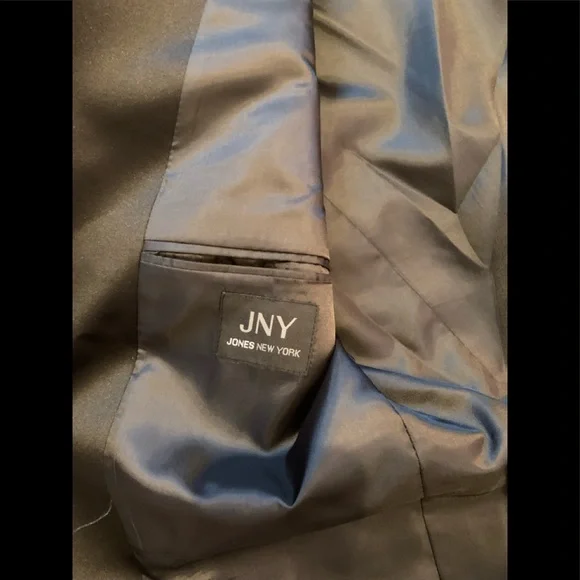 Jones New York Men’s suit